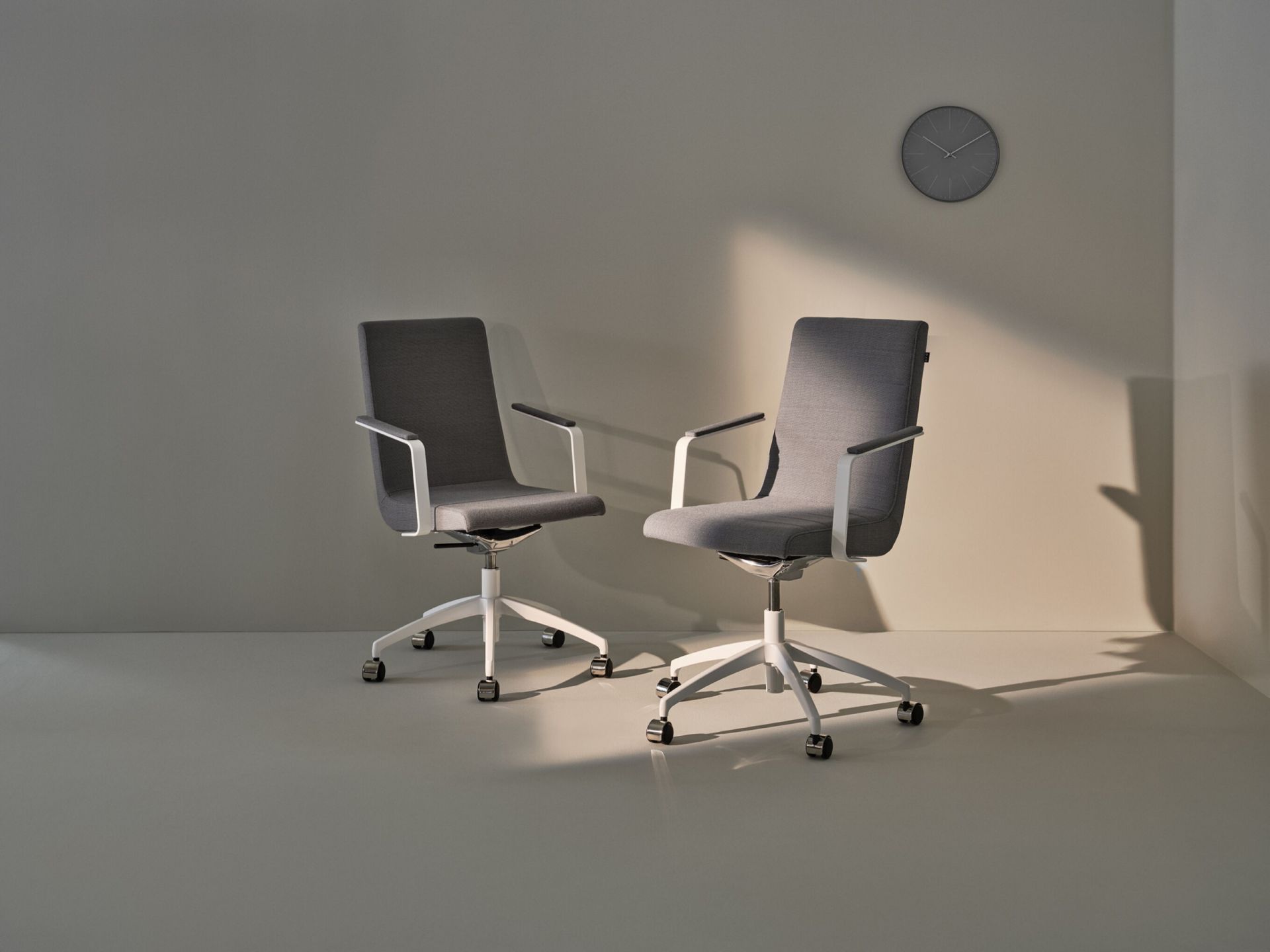 Woods Stol med 5-fotkryss produktbild 4